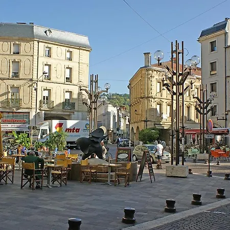 Maison Familiale Avec Terrasse Et Vue ヴィラ アジャン