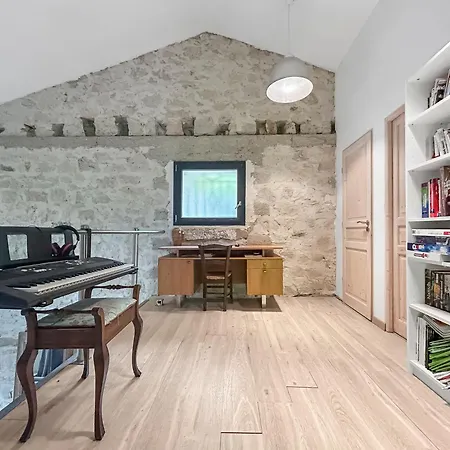 ヴィラ Maison Familiale Avec Terrasse Et Vue アジャン