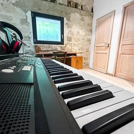 Maison Familiale Avec Terrasse Et Vue * アジャン