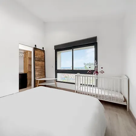 Maison Familiale Avec Terrasse Et Vue アジャン