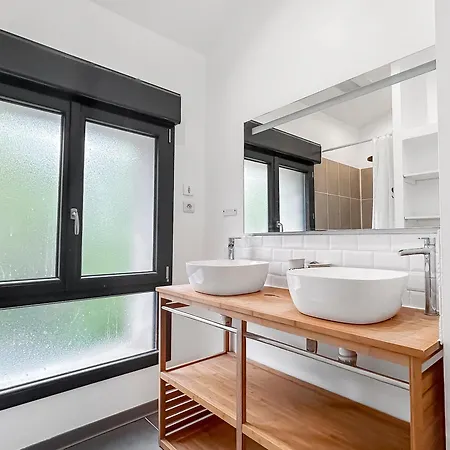 Maison Familiale Avec Terrasse Et Vue ヴィラ