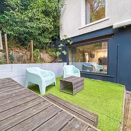 Maison Familiale Avec Terrasse Et Vue * アジャン